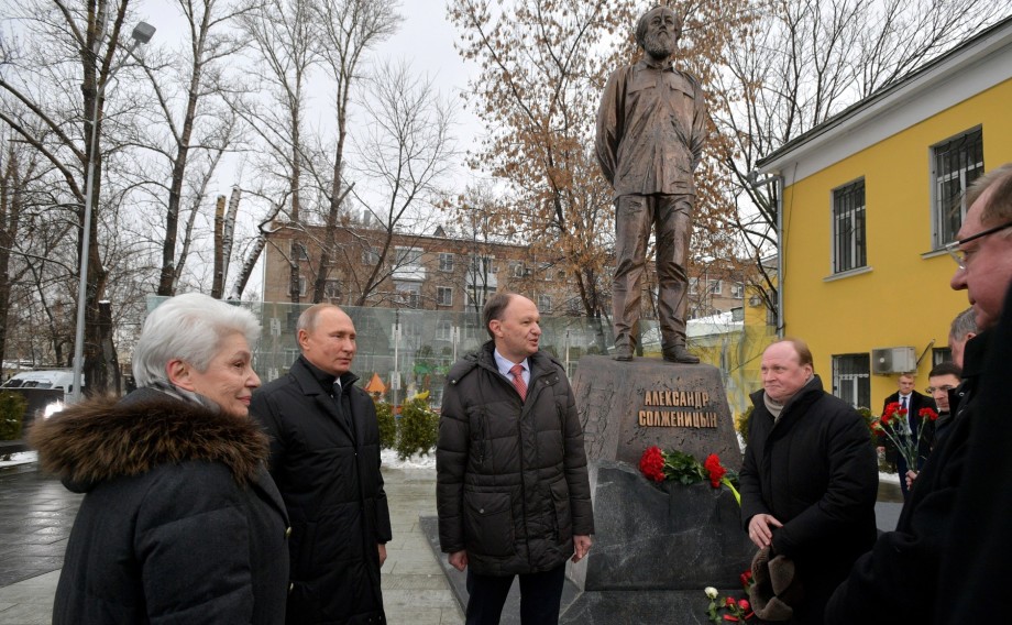 Истинный патриот: Путин вспомнил встречи с Солженицыным