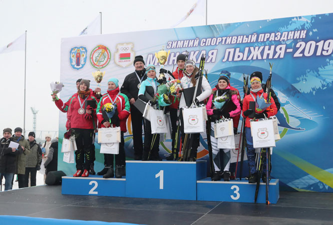 «Великое дело»: Лукашенко рассказал, почему кататься на лыжах полезно, особенно для женщин