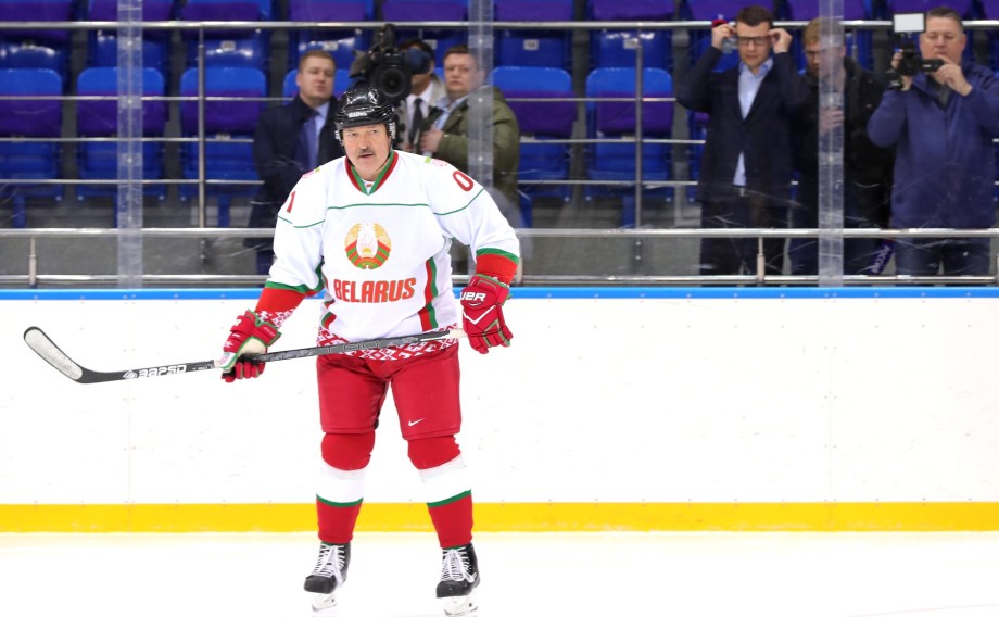 Путин и Лукашенко сыграли в хоккей в Сочи за команду «Тигров»