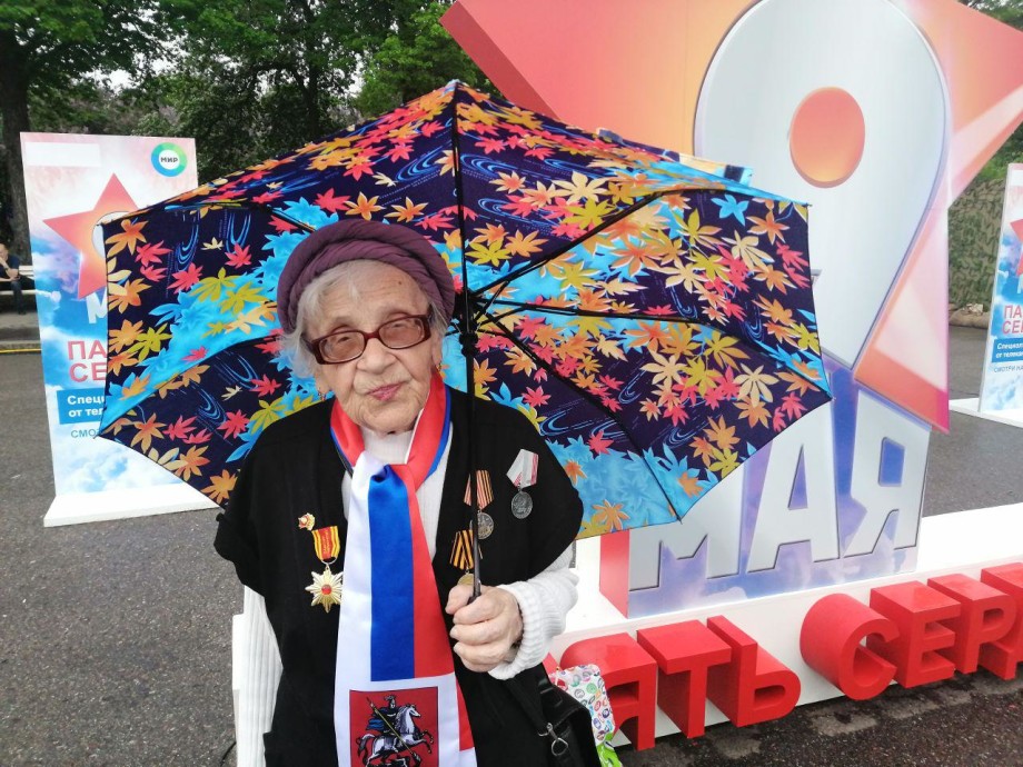 Память сердца: «МИР» устроил праздник для горожан в Парке Горького