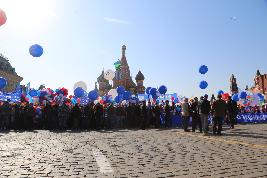 От Тихого океана до Балтики: россияне вышли на первомайские демонстрации