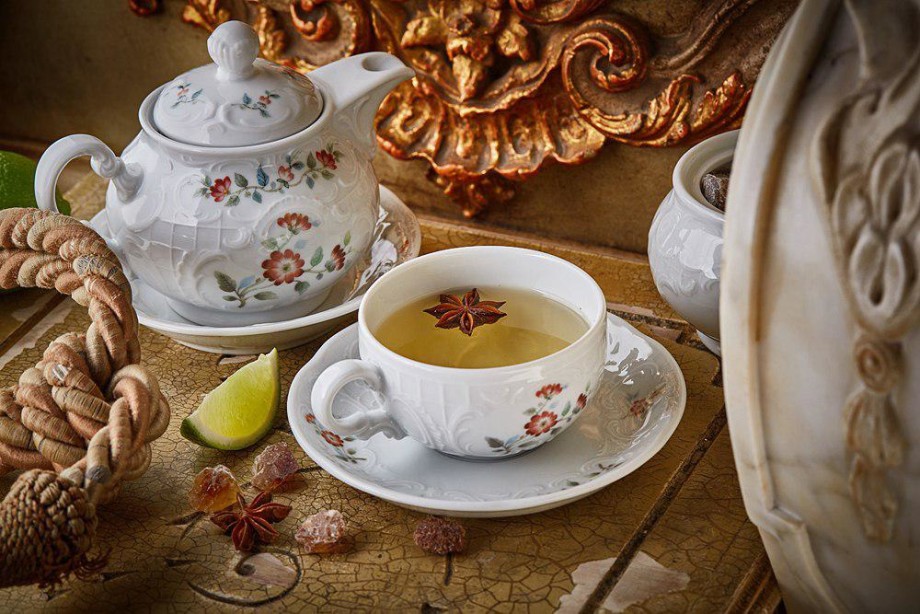 Вкус ноября: облепиховый чай, сок со специями и ромом и глинтвейн с черносливом 