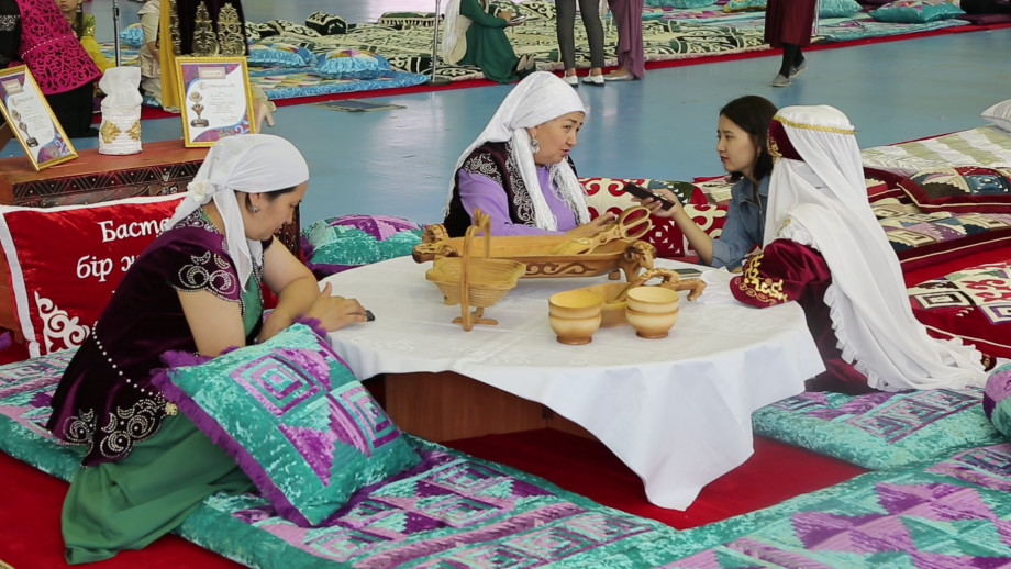 «Корпе-фест»: как за три дня научиться шить по-казахски