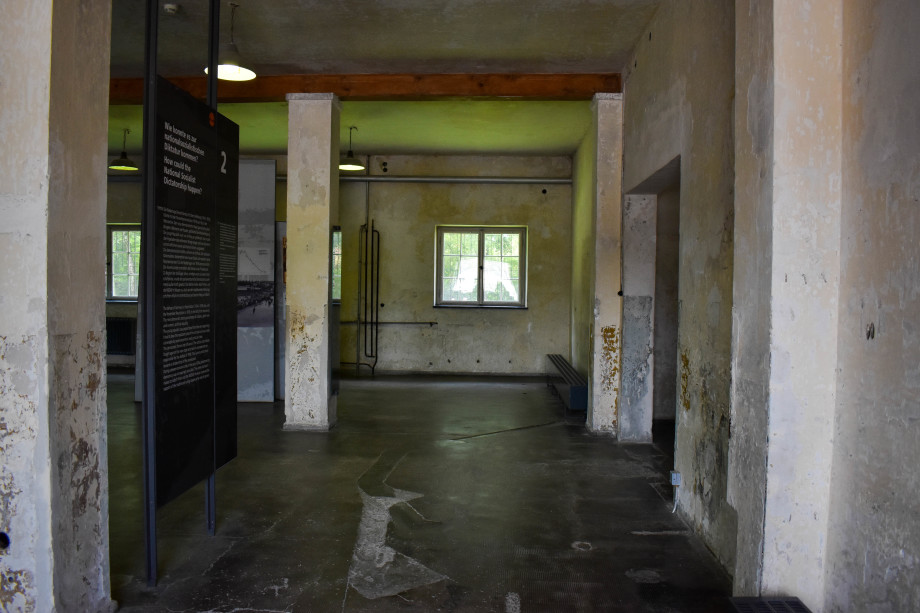 Заключенные облизывали пол, пытаясь добыть воду: боль и ужасные эксперименты в концлагере Дахау