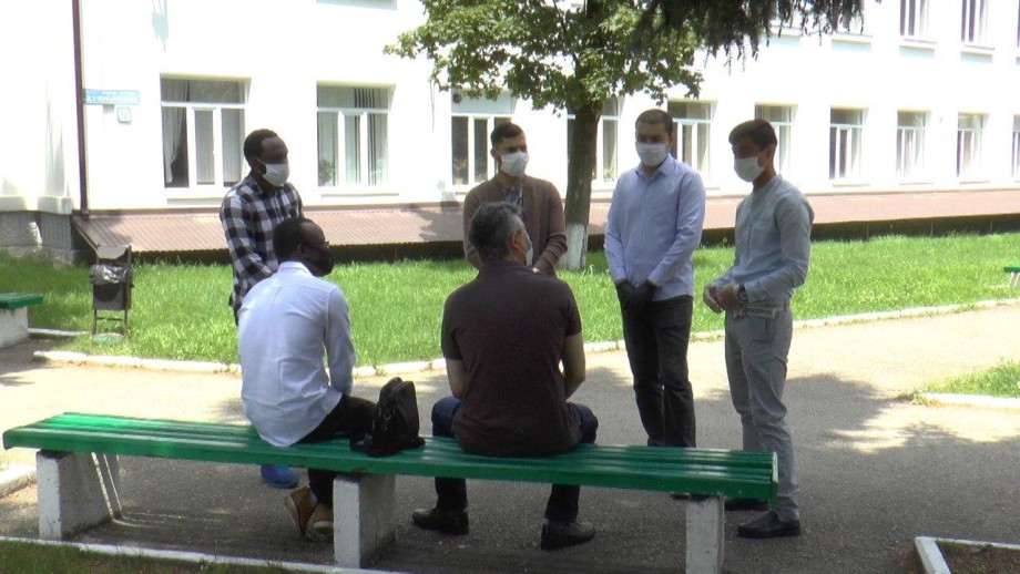Больше 1300 иностранных студентов остались в Нальчике из-за COVID-19