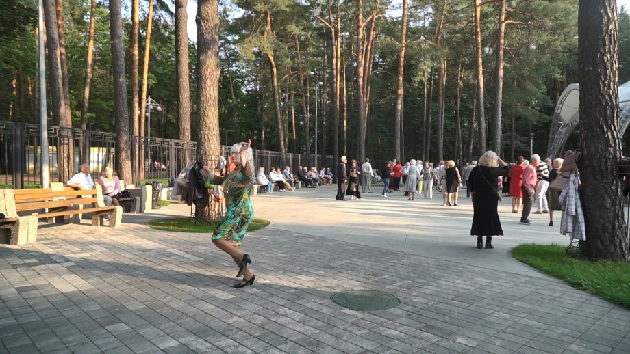 Танцы с судьбой. Как проводят выходные белорусские пенсионеры