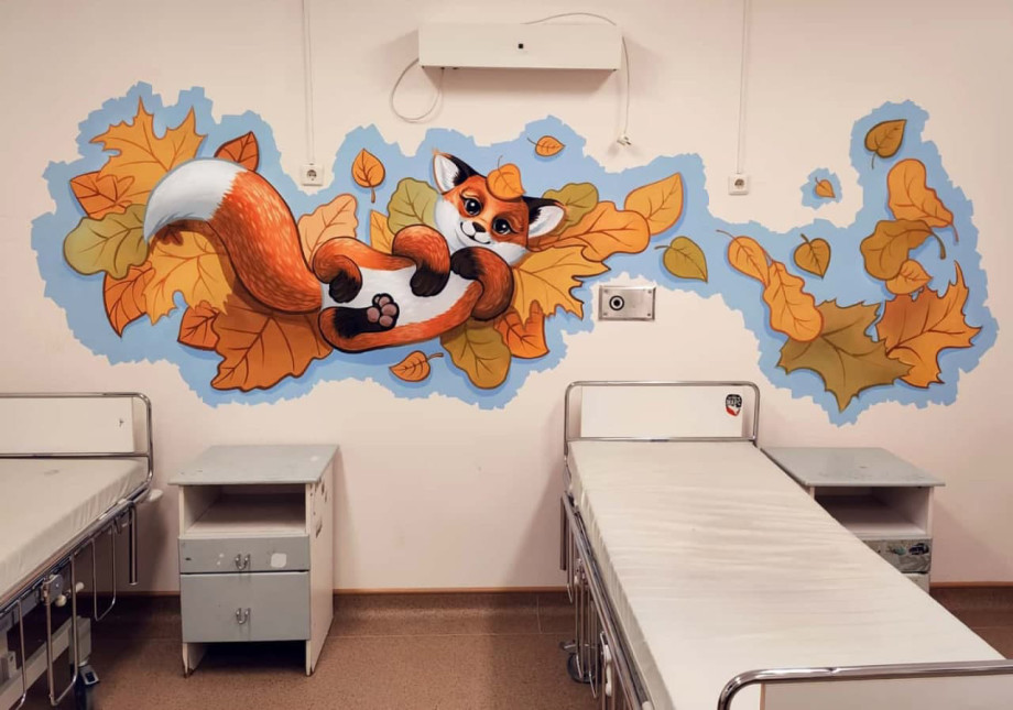 «Разве мой страх стоит сотен детских улыбок?»: как волонтеры расписывают стены в отделениях детской онкологии