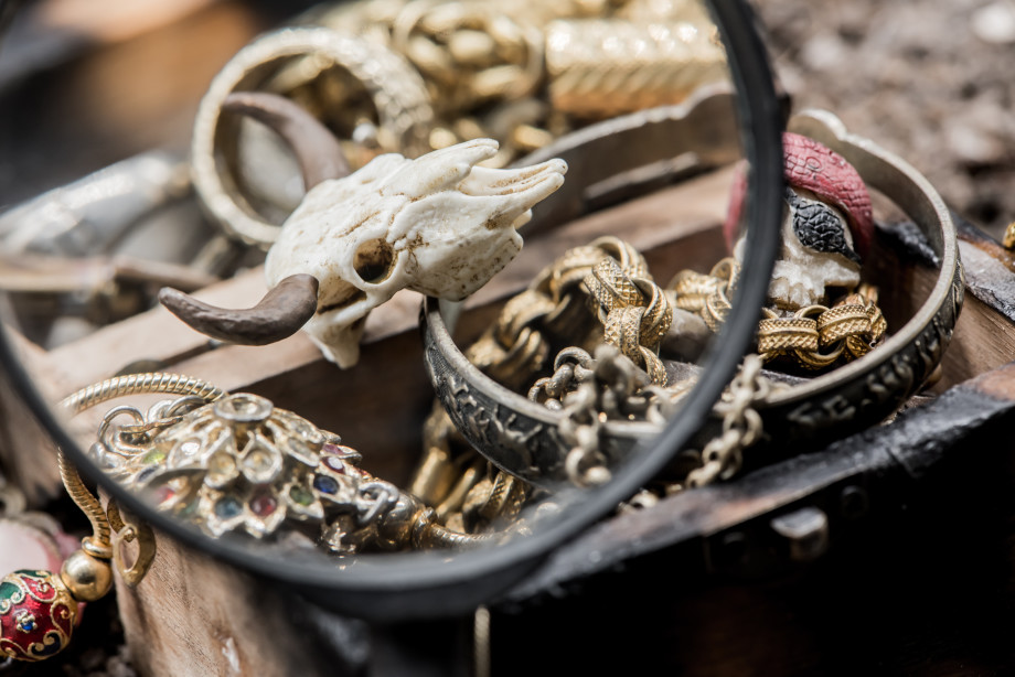 Хрустальные черепа и золото Трои: где нашли самые дорогие клады в мире?