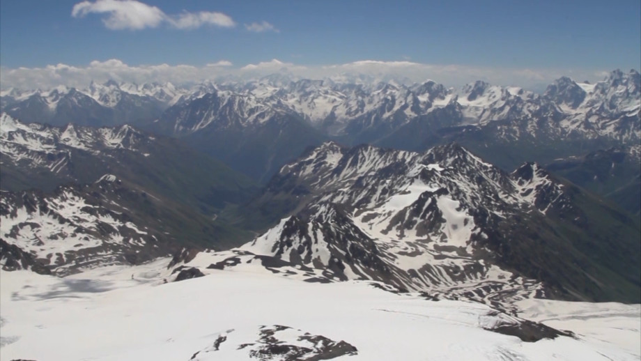 Сойдет или не сойдет? Тающие ледники Эльбруса грозят катастрофой курорту и всей Баксанской долине