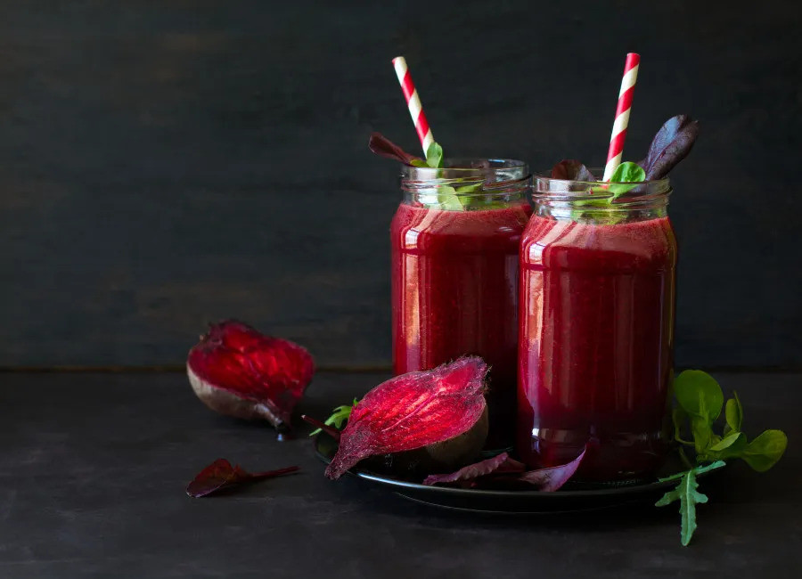 С ягодами, авокадо и имбирем: рецепты витаминных смузи 