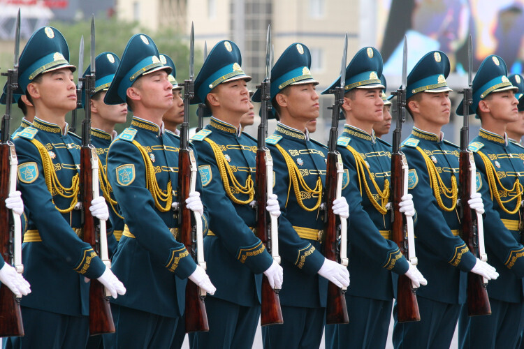 День республики в Казахстане: возвращение праздника