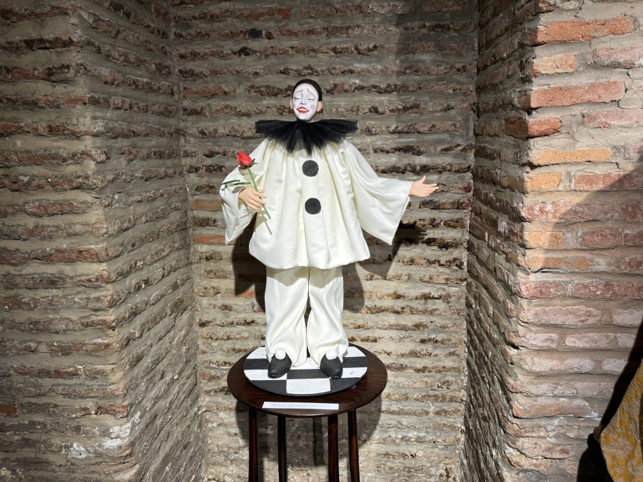 Кукольник Бачо Цанава оживил эпоху барокко и открыл «кукольный бал» в тбилисском музее