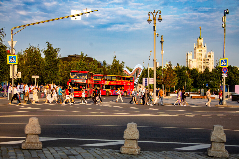 «Лучший город Земли»: Москва 100 лет назад и сегодня. ФОТО