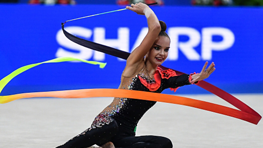 Сестры Аверины принесли России два золота ЧМ по художественной гимнастике 