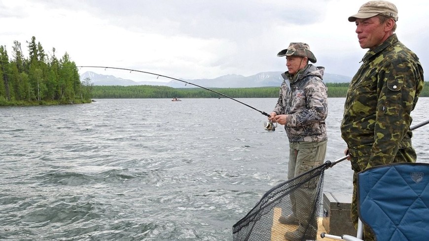 Путин обеспечил заказы красноярскому мастеру-рыбаку 