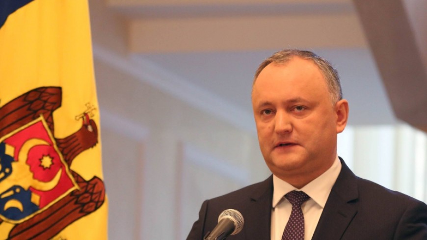 Либералы Молдовы хотят добиться отставки Додона
