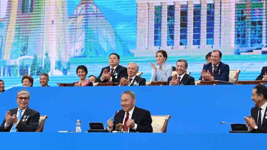 28 декабря казахстан. Фото 25 летие независимости Казахстана Назарбаев.