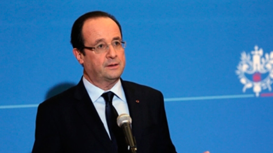Олланд назвал атаку на редакцию Charlie Hebdo терактом