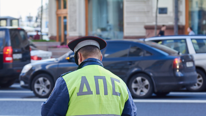Иркутский полицейский прокатился на машине грабителей