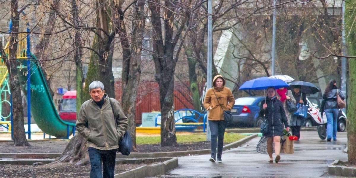 Погода вели. Дождливая Москва. Москва под дождем. Новости погоды. Дождевой дождливый.