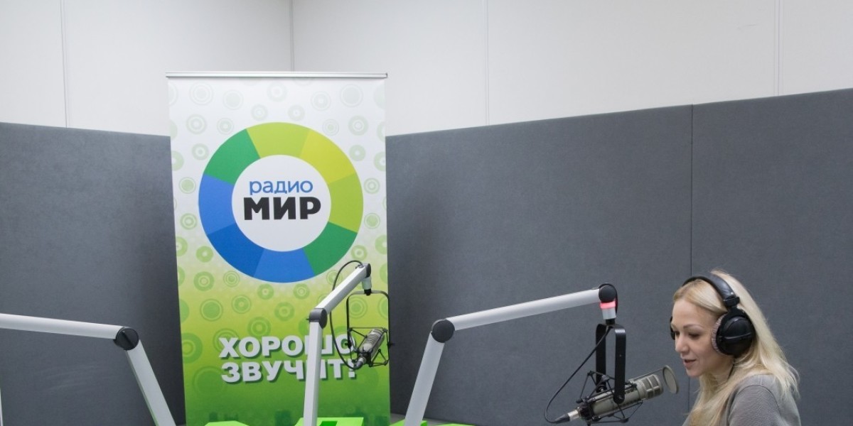 Радио мир новости сегодня. Радио мир. Радио мир Москва. Радио мир картинки. Радио мир Екатеринбург.