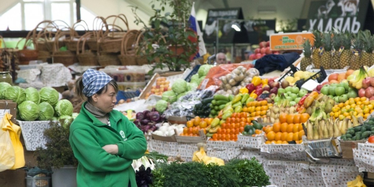 Рынок казахстана. Казахстан рынок. Казахстан рынок продуктовый. Казахский рынок. Казахстанский базар.