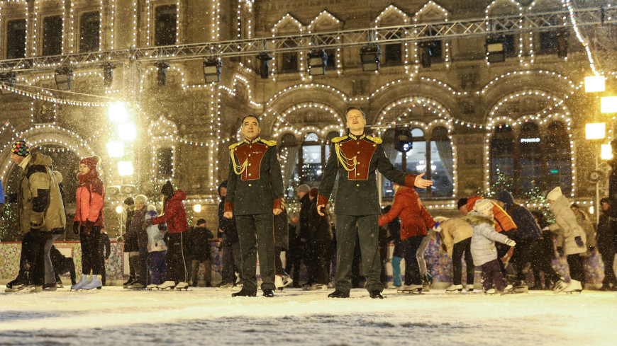 Christmas клип. Как снимают новогодние клипы. Как снимали рождественскую историю. На новый год на новый год клип. Телекомпания мир про новый год.