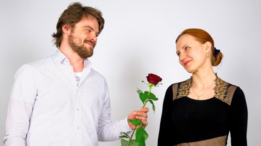 Фото: Максим Кулачков (МТРК «Мир») &quot;«Мир 24»&quot;:http://mir24.tv/, роза, отношения, любовь, брак, семья, бракосочетание, супруг, супруга, муж, жена, цветок, подарок