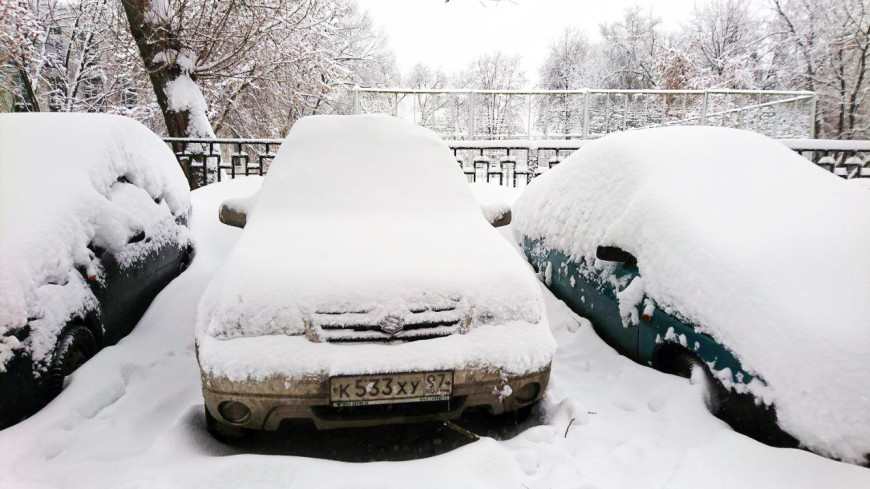 Способы вытолкнуть машину из снежного сугроба