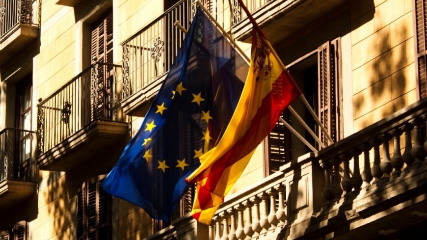 КС Испании: Пучдемон не сможет возглавить Каталонию до возвращения в страну