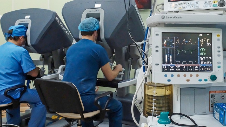 Московские хирурги впервые в России провели операцию на роботе Да Винчи