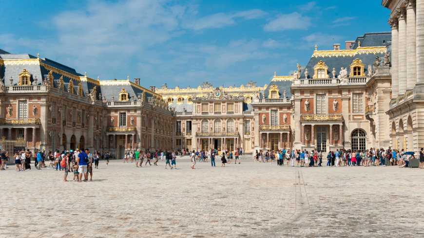 В Версальский дворец привезут заказанный 350 лет назад кусок мрамора