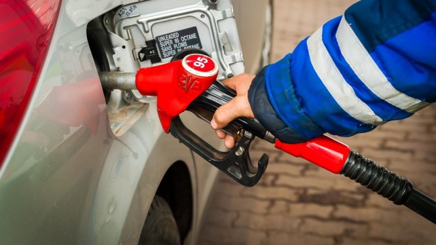 Сдержали обещание: в Беларуси снизили цены на бензин и дизельное топливо