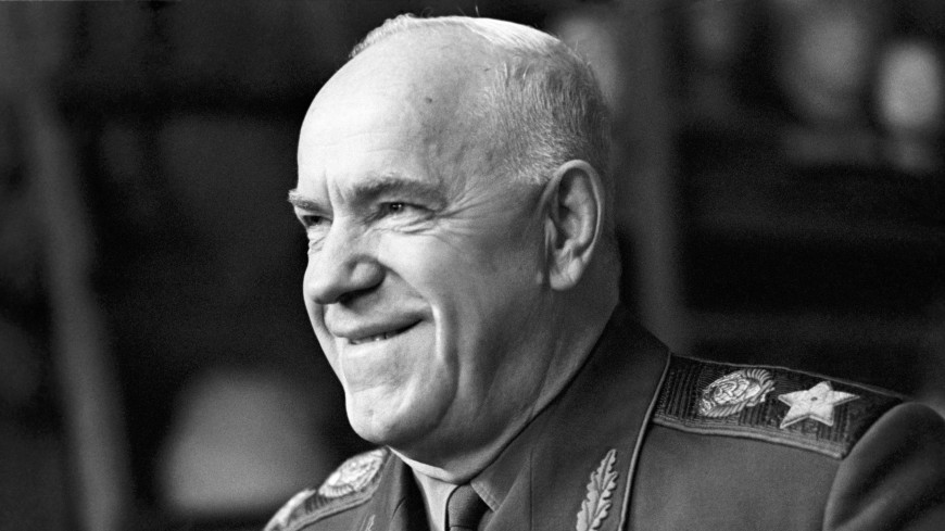 «Дома он был обычным папой»: дочь маршала Жукова вспоминает великого полководца