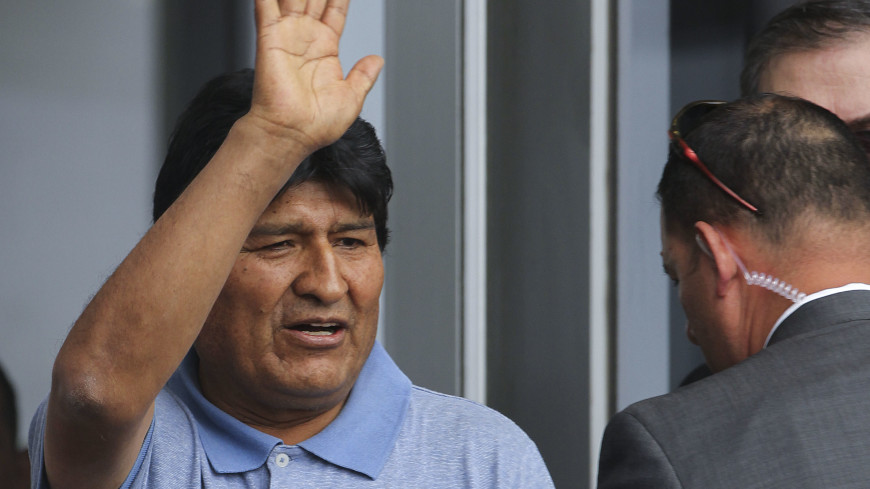 «Хочу быть рядом с народом»: Моралес намерен вернуться в Боливию