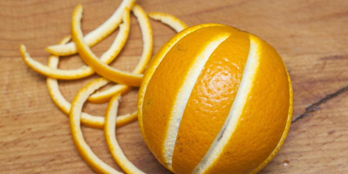Использование кожуры. Кожура апельсина. Апельсин без кожуры. Кожура от апельсина. Апельсиновая кожура высокого качества.