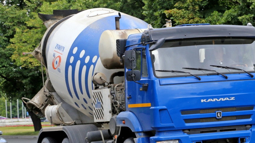 Фото: Максим Кулачков (МТРК «Мир») &quot;«Мир 24»&quot;:http://mir24.tv/, строительство, грузовик, камаз, бетономешалка