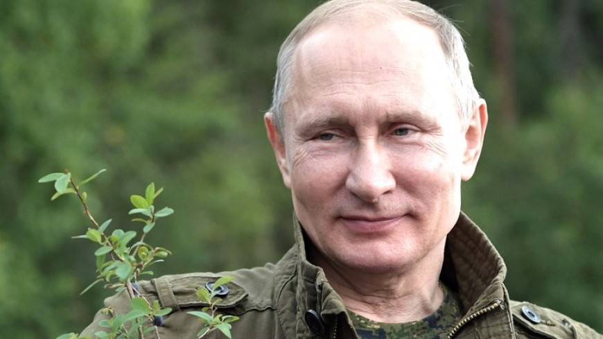 Путин перед днем рождения погулял по тайге
