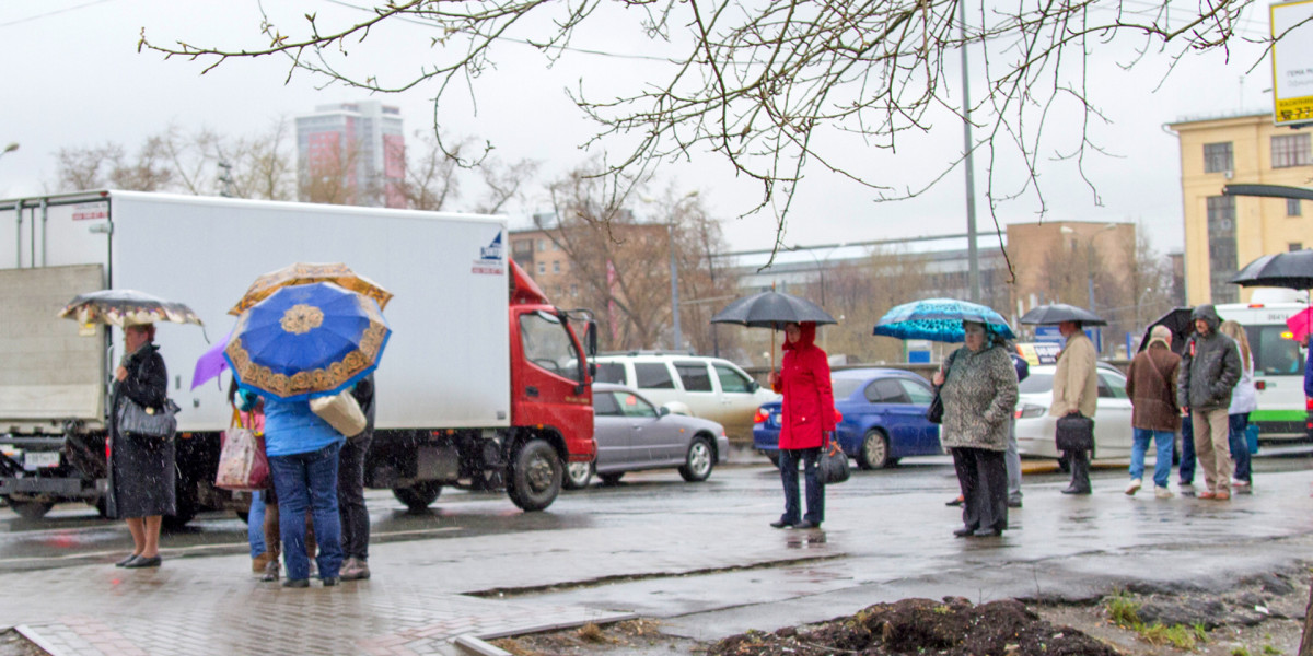 Погода в октябрьском на 3. Октябрьский холод. Октябрьская погода фото. Погода Октябрьский.