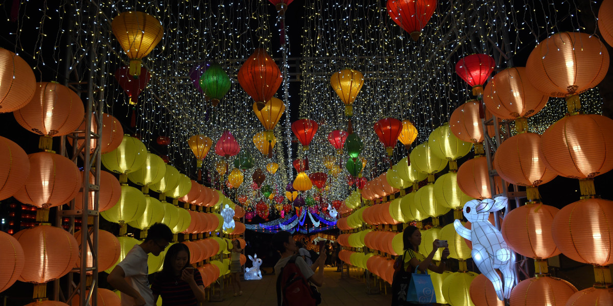 Autumn festival. Чжунцюцзе праздник. Лунный фестиваль в Китае. Фестиваль середины осени 中秋 (Zhōngqiū). Фестиваль середины осени в Китае.