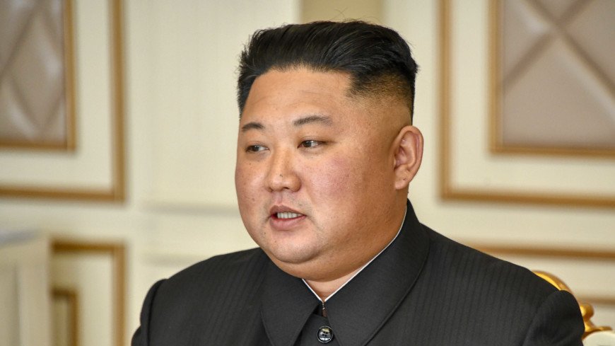 СМИ: В КНДР продемонстрировали фильм о достижениях Ким Чен Ына в 2021 году