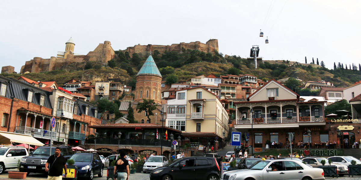 Тбилиси рим. Тбилиси время. Tbilisi Road. Время в Тбилиси сейчас. Грузия просит\.