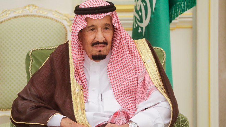 Король Саудовской Аравии сделал прививку от COVID-19