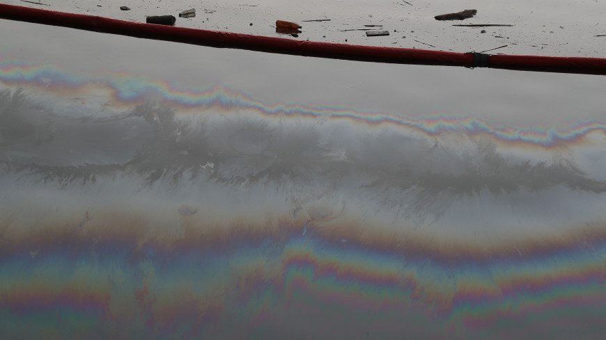 Разлив нефтепродуктов с иностранного судна произошел в порту Находки