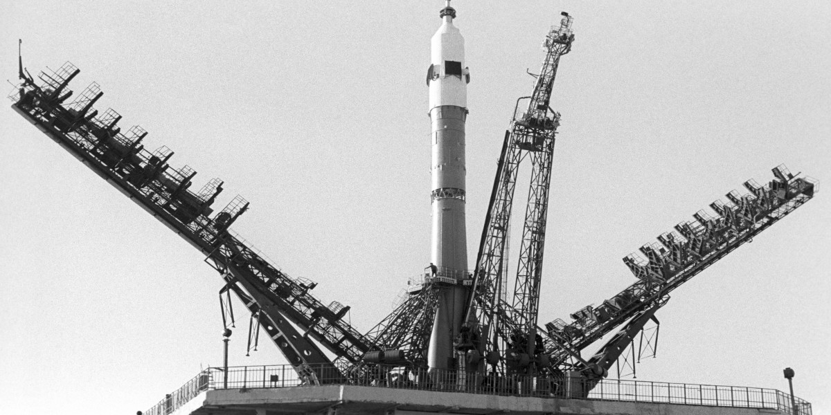 Первая ракета носитель ссср. Космодром Байконур 1955 год. Ракета Союз 1 СССР. Космодром Байконур Восток 1. Космодром Байконур корабль Восток.