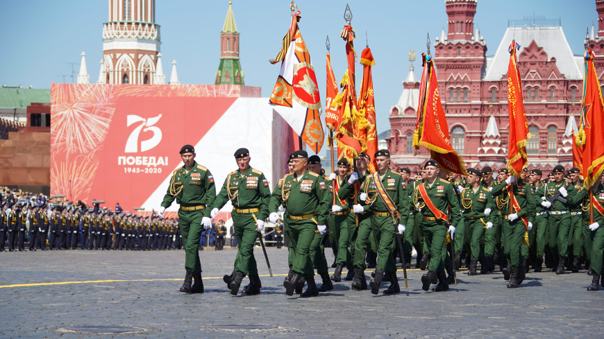 Торжественный смотр войск