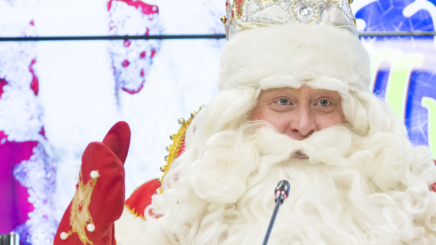 &quot;Фото: Максим Кулачков (МТРК «Мир»)&quot;:http://mir24.tv/, новый год, дед мороз