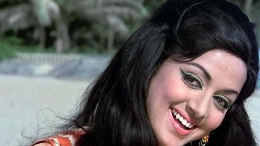 Любовный треугольник: как сложилась жизнь актеров культового индийского фильма «Зита и Гита»?