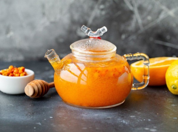 Облепиховый чай, горячий мандариновый коктейль и бронекофе: согревающие напитки для уютной осени