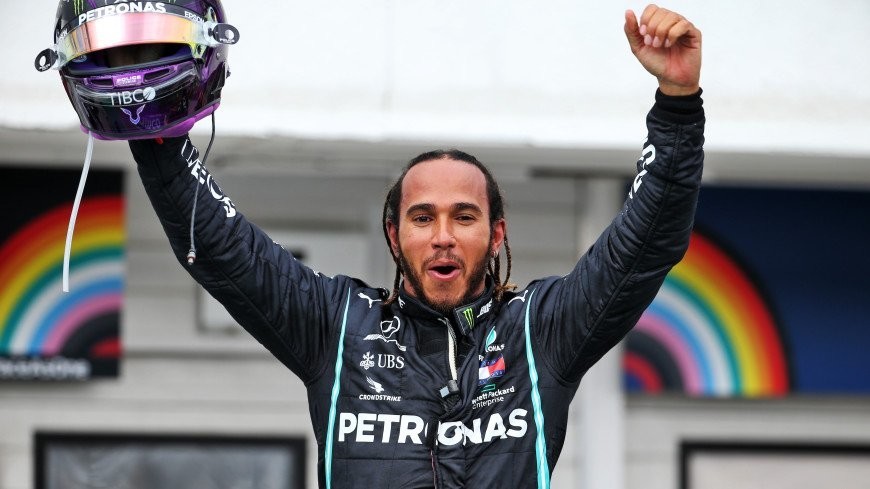 Хэмилтон одержал рекордную победу на Гран-при Португалии